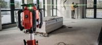 Niwelator laserowy PR 40G-22 Niwelator laserowy do zastosowań wewnętrznych, z dobrze widoczną, zieloną wiązką i automatycznymi funkcjami do wykonywania prac: poziomowania, pionowania, wykonywania spadków lub pochyleń, nadawania kwadratowego kształtu (platforma akumulatorowa Nuron) Aplikacje 2